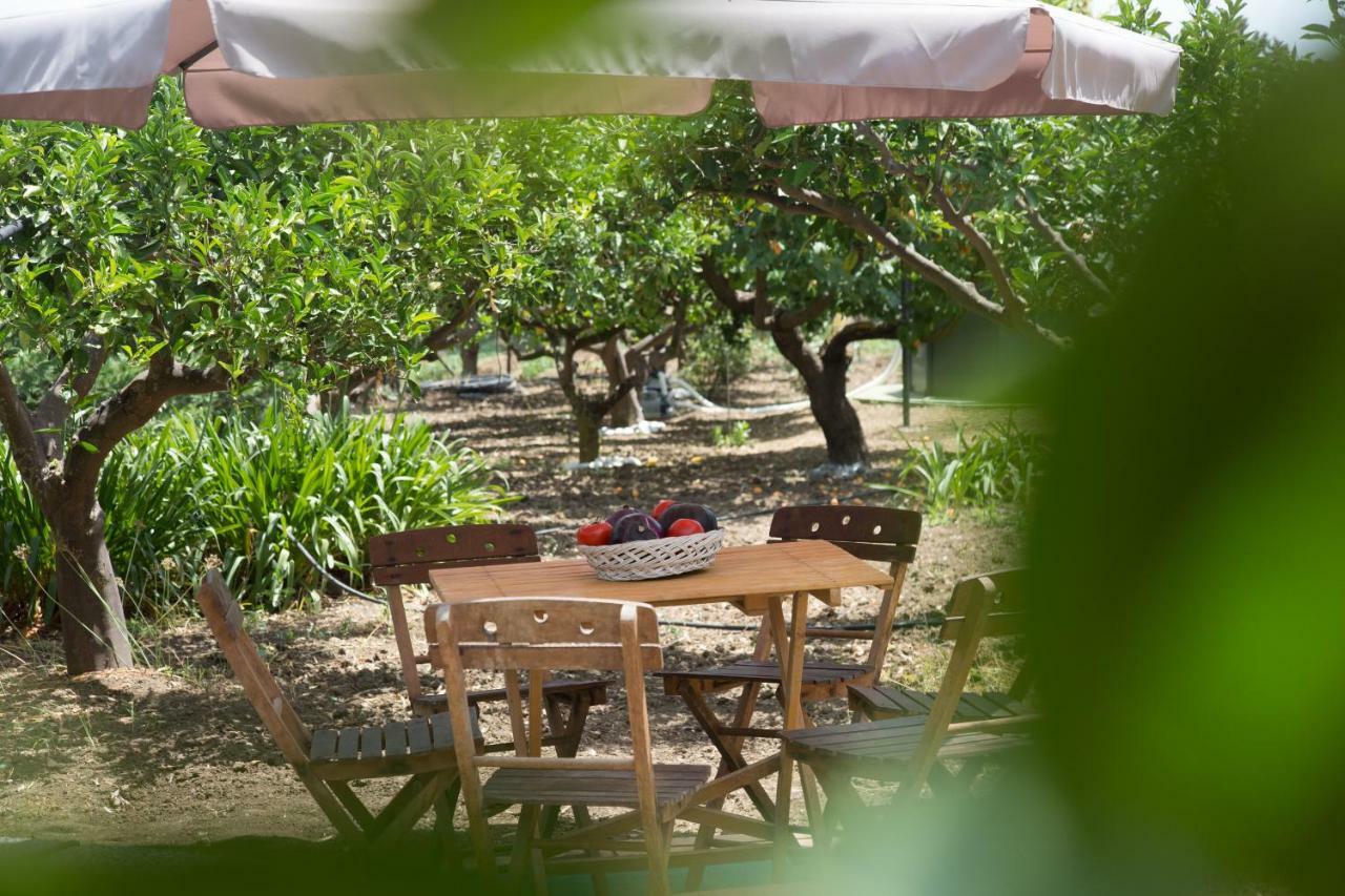 Villa Ammaliante Менфи Екстериор снимка